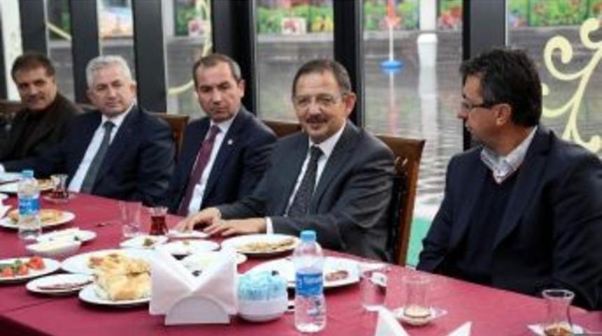 &Ouml;zhaseki Masterlarla Buluştu