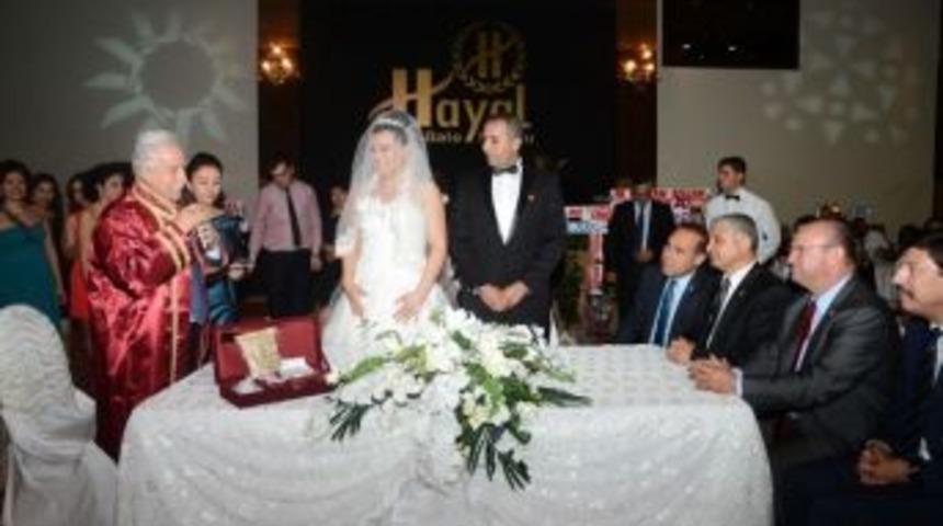 Gen&ccedil; &Ccedil;ifte 80 Yıl Mutluluk Form&uuml;l&uuml;