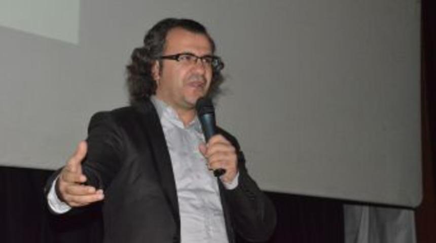 Kozan'da 'Neslin Inşasında Öğretmenin Rolü' Anlatıldı