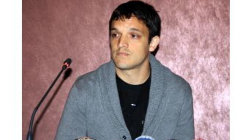 Batalla: Daum Ve Başkanla Kesinlikle &Ccedil;alışmam, Gider Evimde Oynarım