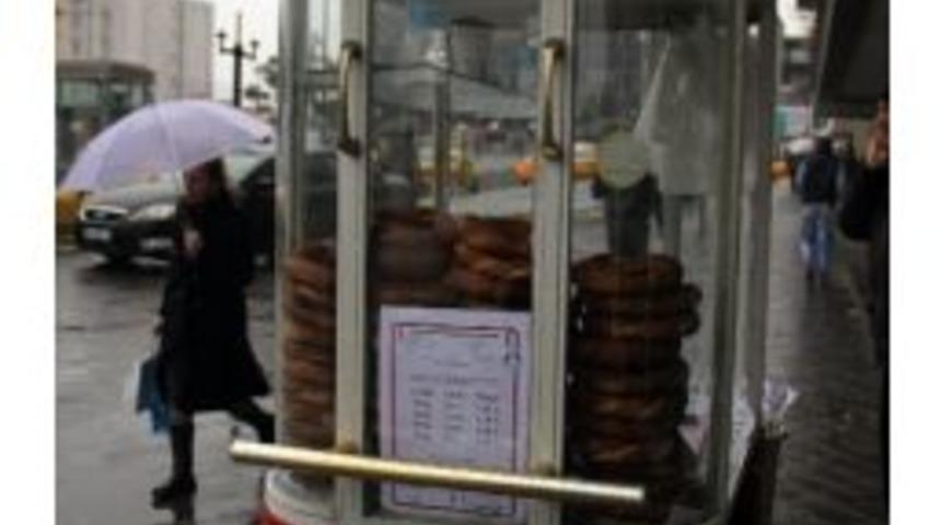 İstanbul'da simit 1 lira 40 kuruş oldu