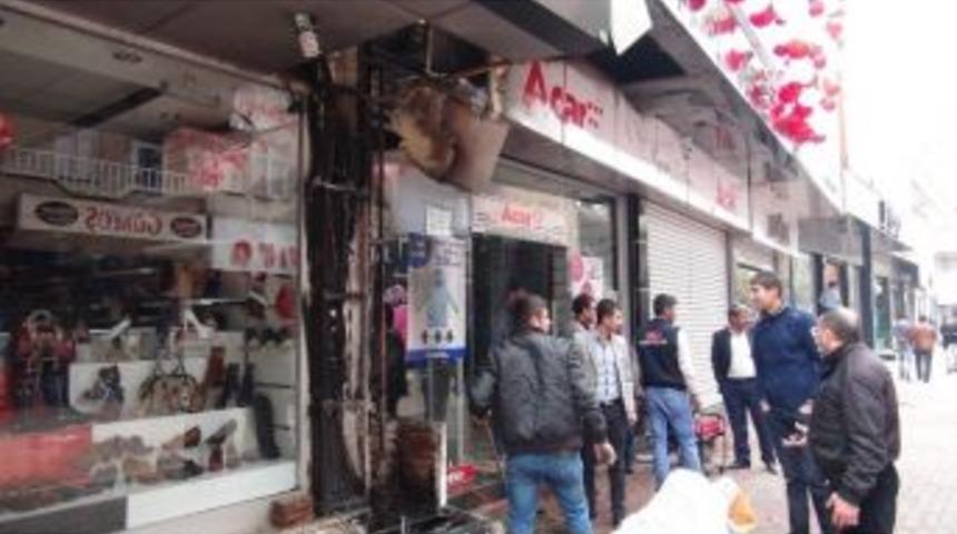 Batman'da Elektrik Trafo Panosu Yandı