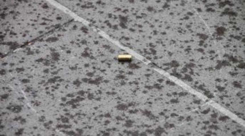 Adliye &Ccedil;ıkışında Silahlı Saldırı