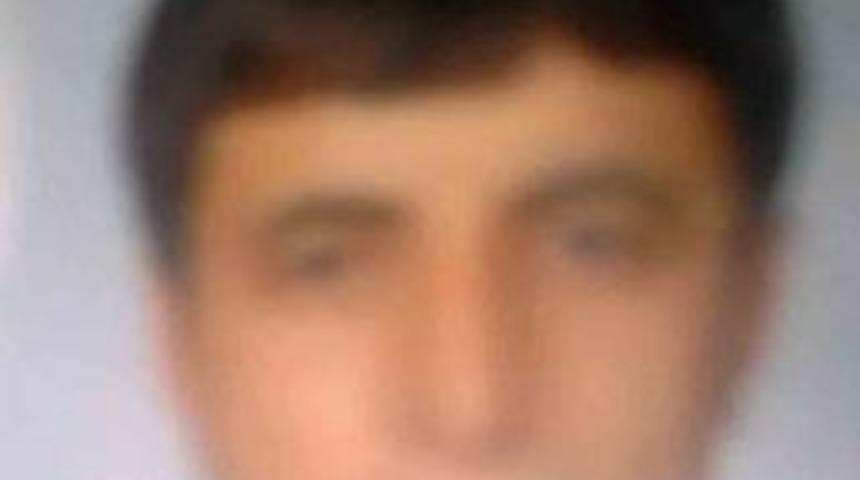 Uyuşturucu parası ı&ccedil;in annesini darp eden ağabeyini &ouml;ld&uuml;rd&uuml;