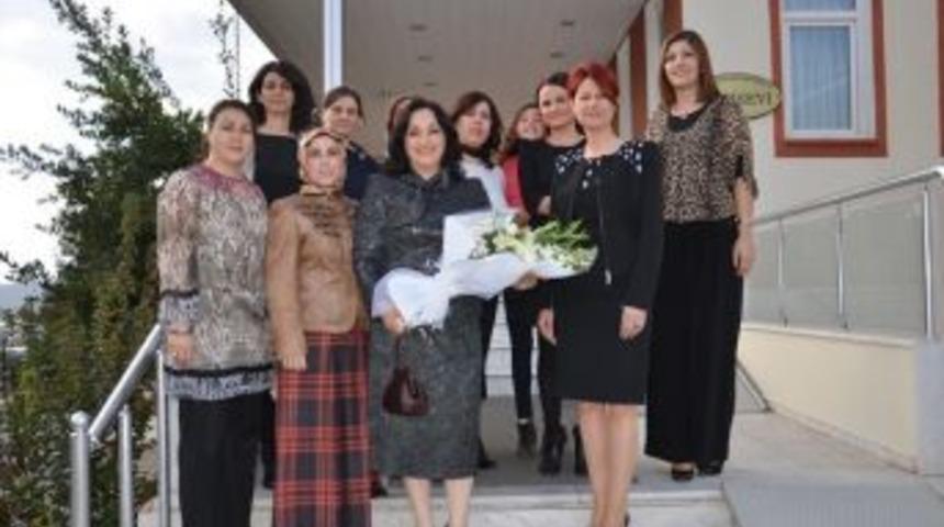 Pekay&rsquo;dan Dayanışma &Ccedil;ayı