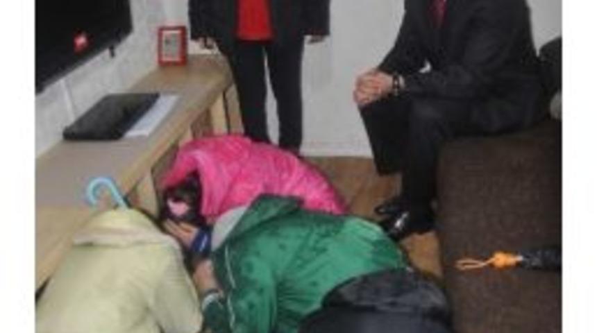 Vali Turhan 7.4 İle Sallandı