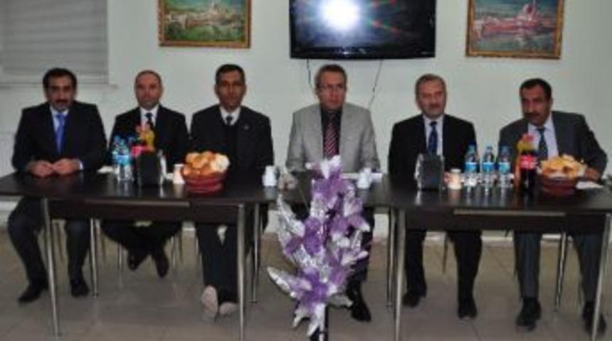 Hizan&rsquo;da &Ouml;ğretmenler G&uuml;n&uuml; Etkinliği