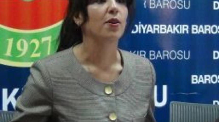 Diyarbakır Barosu&rsquo;ndan &lsquo;kadına Şiddete Karşı M&uuml;cadele G&uuml;n&uuml;&rsquo; A&ccedil;ıklaması