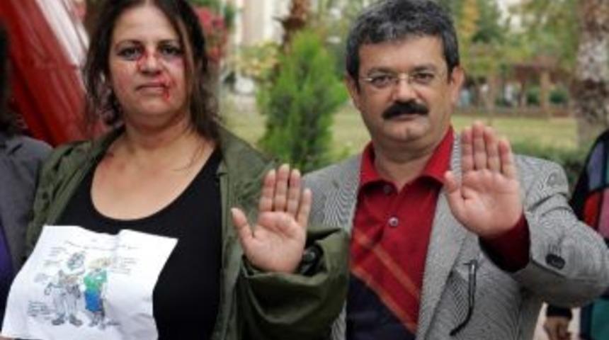 Al Yazmalım Anıtı &Ouml;n&uuml;nde Şiddete 'dur' Dediler