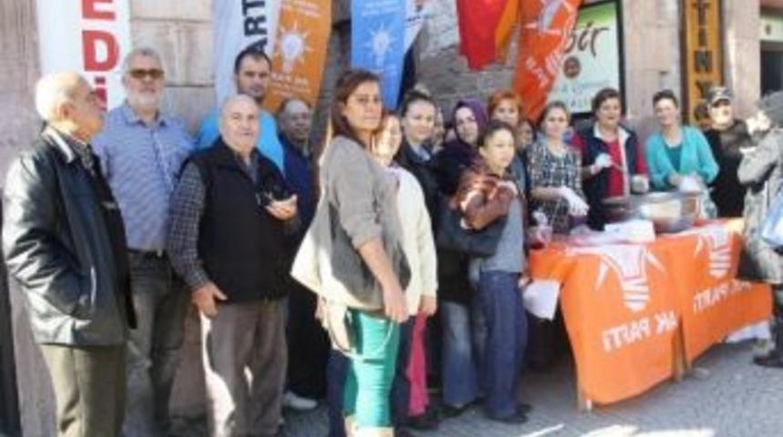 Ayvalık Ak Parti&rsquo;den Aşure Hayrı