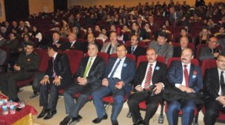 &Ouml;demiş'te &Ouml;ğretmen Adayları Yemin Etti