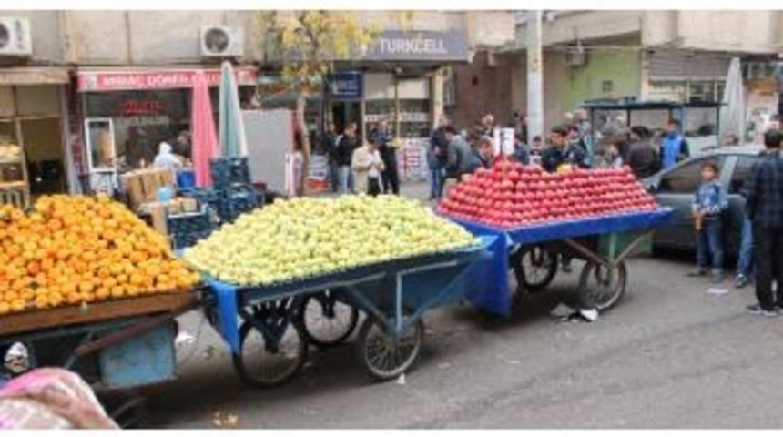 Diyarbakır’da Kardeşlerin Kavgası Kanlı Bitti: 3 Yaralı