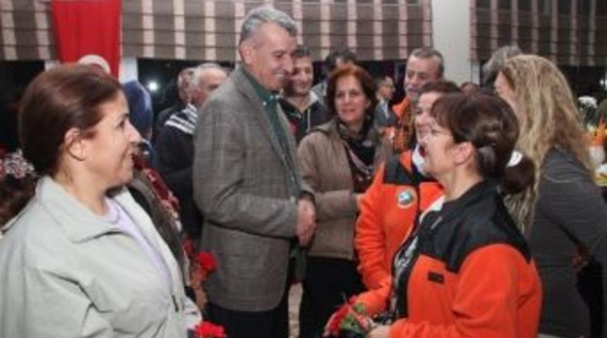 Gaziemir'de &Ouml;ğretmenler G&uuml;n&uuml; Coşkusu