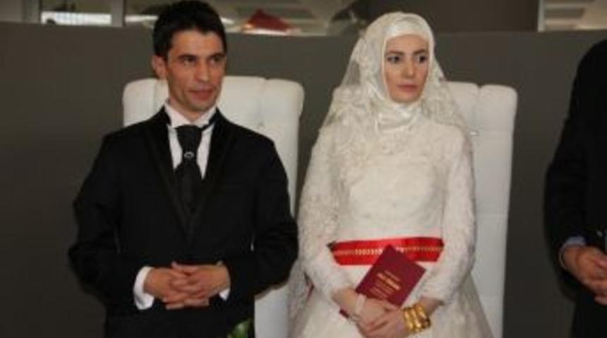 Ak Partili Siyasiler D&uuml;ğ&uuml;nde Buluştu