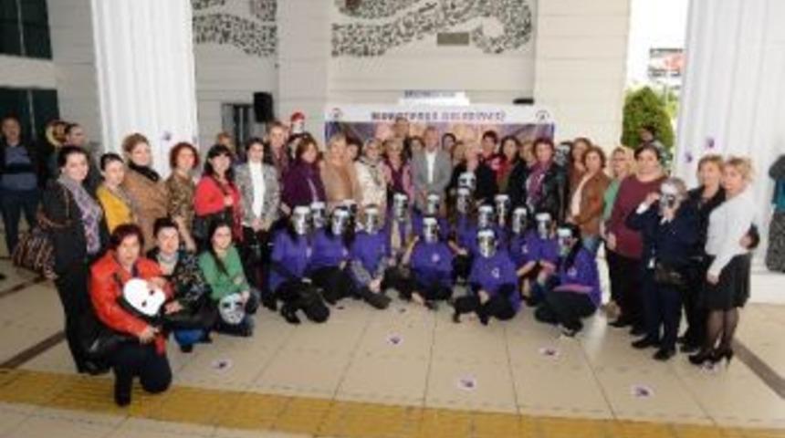 Kadınlar Şiddeti Anlattı