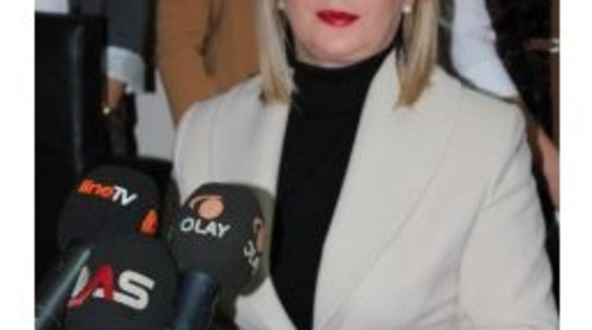 Bursa Barosu'ndan "kadına Y&ouml;nelik Şiddete Karşı M&uuml;cadele G&uuml;n&uuml;" A&ccedil;ıklaması