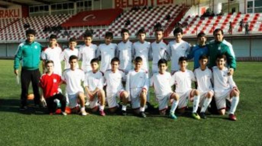 Bayraklı Belediyespor Sezona M&uuml;kemmel Başladı