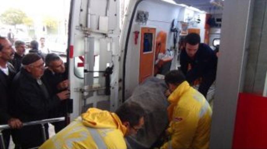 Bing&ouml;l&rsquo;de Trafik Kazası: 14 Yaralı