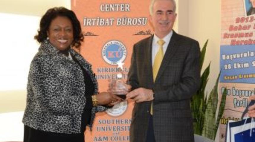 Kırıkkale &Uuml;niversitesi'nde Global İletişim Merkezi A&ccedil;ıldı