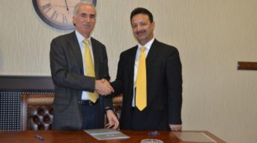 Kırıkkale Ile Siirt &Uuml;niversitesi Arasında Kardeşlik K&ouml;pr&uuml;s&uuml;