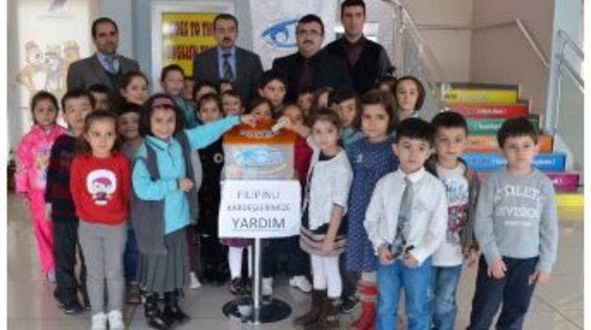 Minik &Ouml;ğrencilerden Filipinler'e Yardım