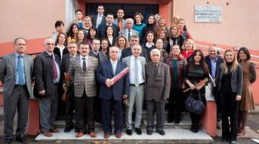 Kartal Belediyesi &Ouml;ğretmenleri Unutmadı