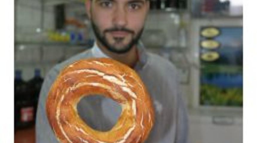 Y&uuml;ksek Zam Nedeniyle Susamsız Simit &Uuml;retti