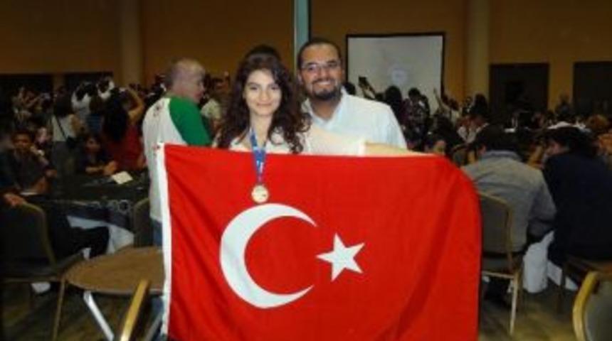 İfk'lı Lal Talay D&uuml;nya Birincisi