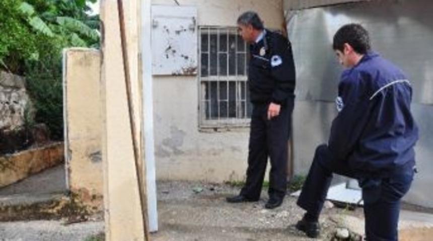 Alanya&rsquo;da Ankes&ouml;rl&uuml; Telefonu &Ccedil;aldılar