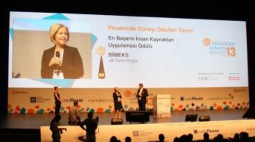 Parakende G&uuml;neşi &Ouml;d&uuml;llerinde, En Başarılı İnsan Kaynakları Uygulaması &Ouml;d&uuml;l&uuml;