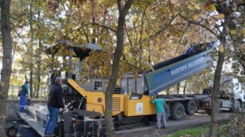 Bakırlı Mahallesi'nde Asfalt &Ccedil;alışması