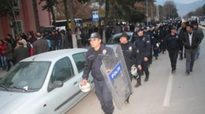 Erzincan&rsquo;da "kadına Şiddet" Protestosu