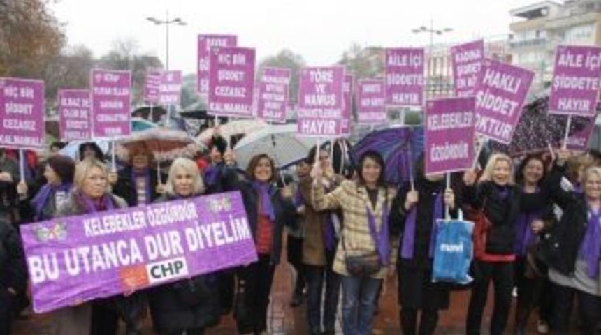 İneg&ouml;l'de &ldquo;kadına Şiddete Hayır&rdquo; Y&uuml;r&uuml;y&uuml;ş&uuml;