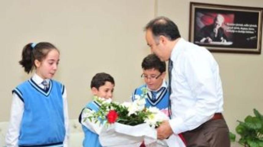 &Ouml;ğrenciler&rsquo;den Vali Altıparmak&rsquo;a Ziyaret&hellip;