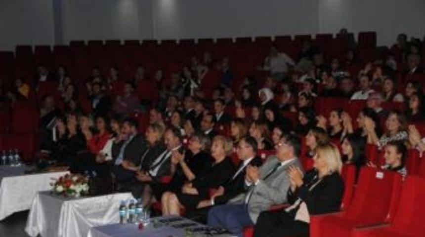 Manisa Belediyesi'nden &Ouml;ğretmenlere &Ouml;zel Gece