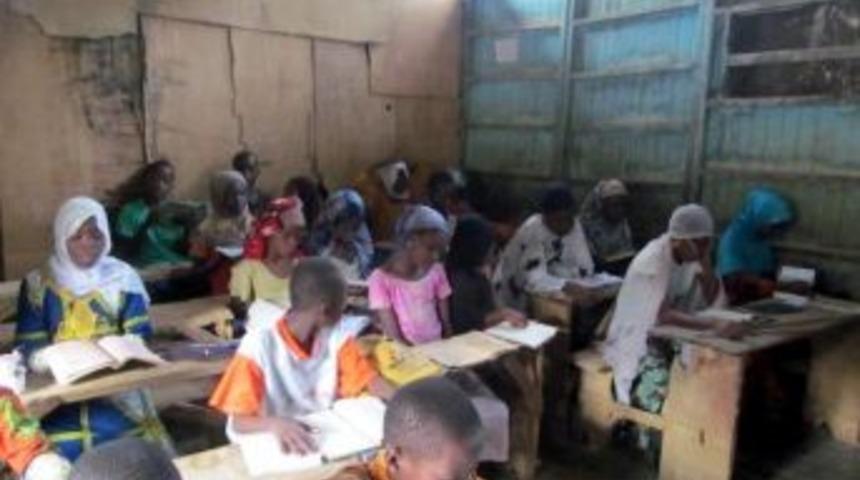 Deniz Feneri'nden Fildişi Sahili'ne Kur'an-ı Kerim Yardımı