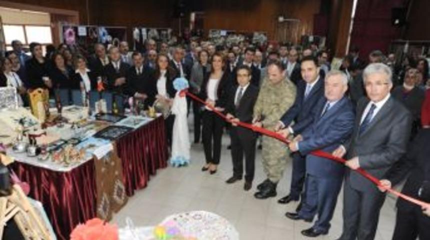 Artvin'in Y&ouml;resel Ev Eşyaları Sergileniyor