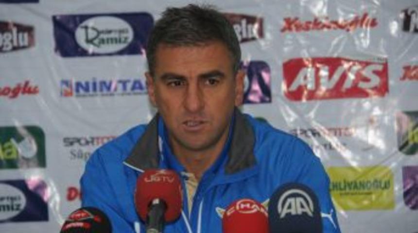 Hamzaoğlu: İlk Yarıdaki Iyi Oyunu Ikinci Yarıda Sahaya Yansıtamadık