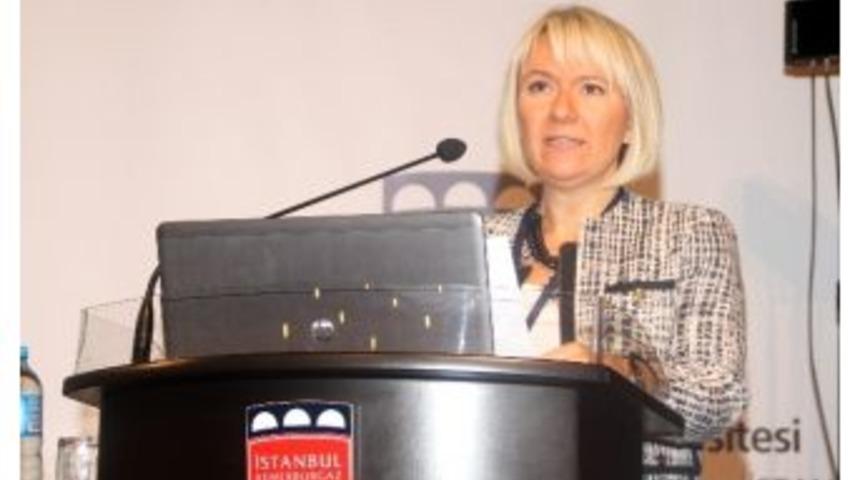 &ldquo;&ccedil;ocuklar G&uuml;nde 4 Saat Televizyon İzliyor&rdquo;