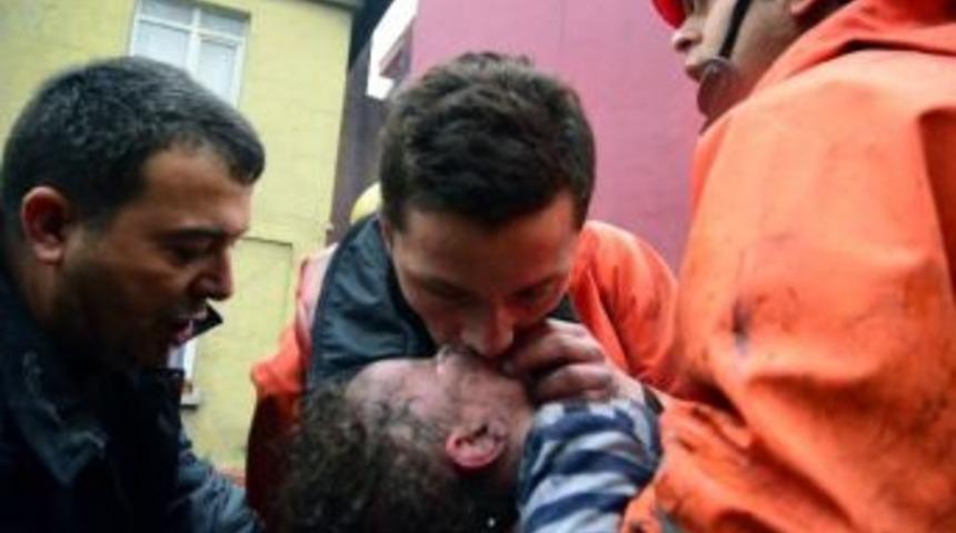 Emirhan, itfaiye erinin nefesiyle hayat buldu