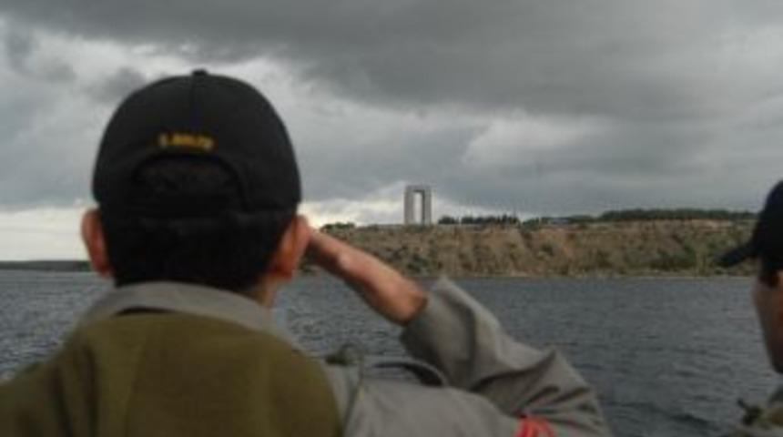 Kahramanlara Denizden Selam