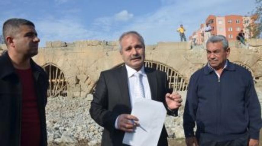 Başkan &Ouml;zgan: Tarihi K&ouml;pr&uuml; Kozan&rsquo;ın Can Damarı Olacak