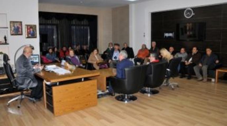 İzmirli Rehberlerden Başkan &Ccedil;oban'a Ziyaret