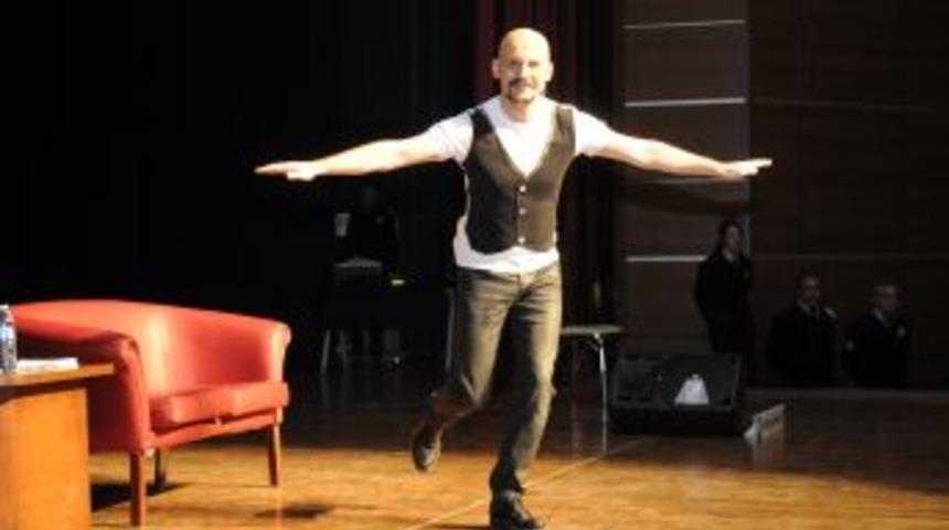 Atalay Demirci, Diyarbakır &Ouml;nce G&uuml;ld&uuml;rd&uuml; Sonra Ağlattı