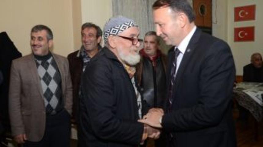 Başkan Karabalık Mahalle Sohbetine Katıldı