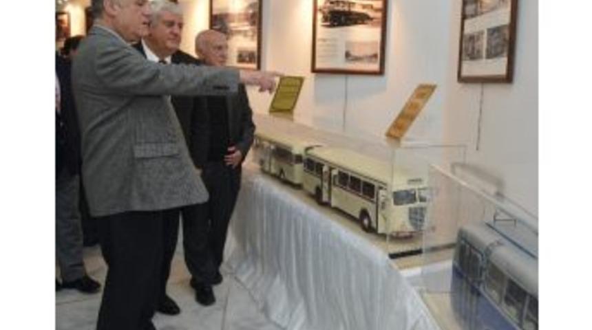 İzmir'de Ulaşım Haftası Sergi A&ccedil;ılışıyla Başladı