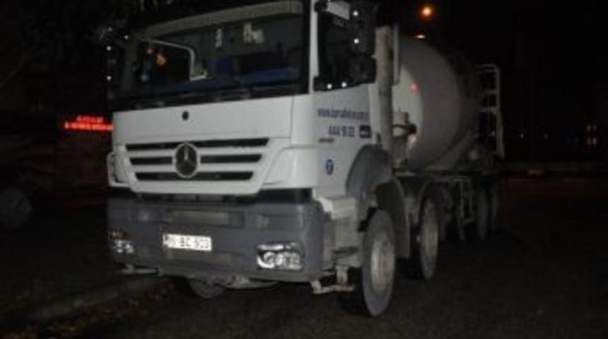 Beton Mikserinin &Ccedil;arptığı Bisiklet S&uuml;r&uuml;c&uuml;s&uuml; Yaralandı