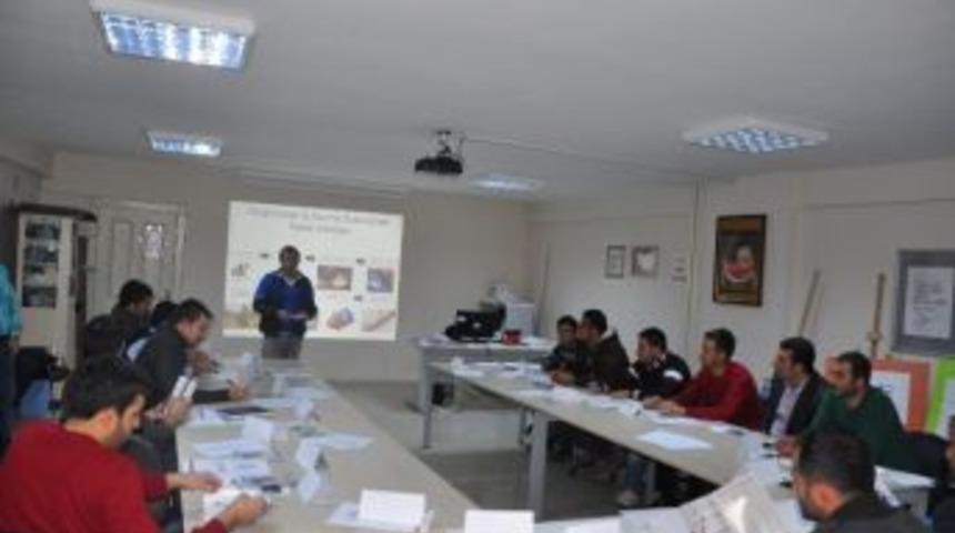 Gen&ccedil; Girişimcilere Uygulamalı Eğitim