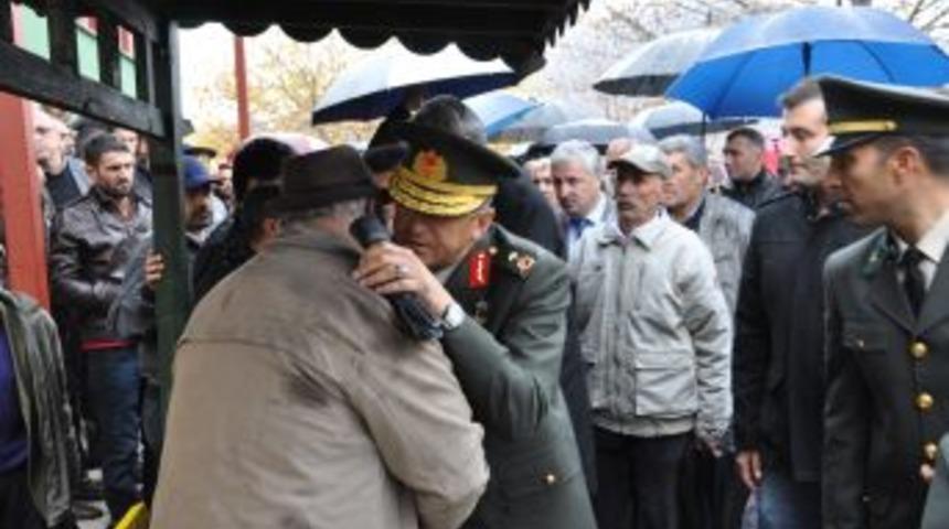 Kazada &Ouml;ld&uuml;ğ&uuml; Ileri S&uuml;r&uuml;len Asker Toprağa Verildi