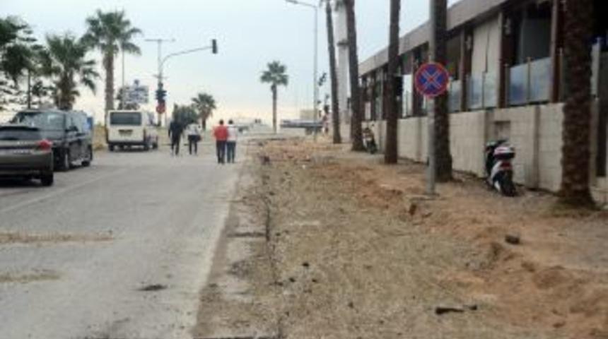 Gazi Mustafa Kemal Bulvarı&rsquo;na Yeni Kaldırım Ve Bisiklet Yolu